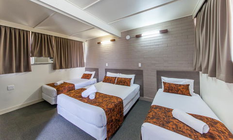 The Australian Hotel Murgon - Accommodation Tasmania 1