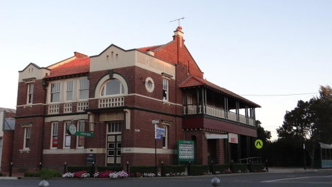 The Bank B&B West Wyalong - Accommodation Tasmania 0