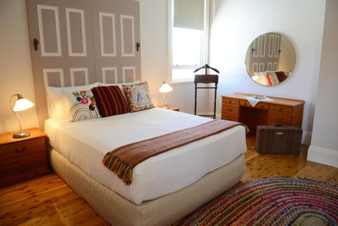 The Bank B&B West Wyalong - Accommodation Tasmania 1
