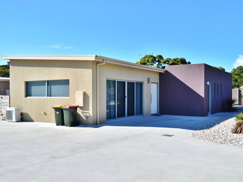170 Hazards View - Unit 1 - Accommodation Tasmania 1