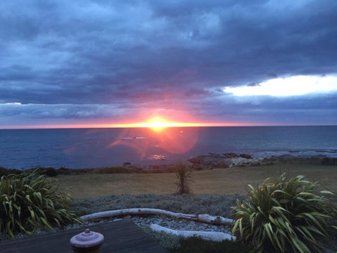 Saltwater - Absolute Oceanfront, Hot Tubs, Sauna, Fire Pits - Accommodation Tasmania 4
