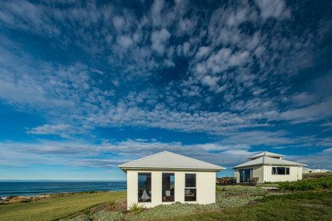 Saltwater - Absolute Oceanfront, Hot Tubs, Sauna, Fire Pits - Accommodation Tasmania 15