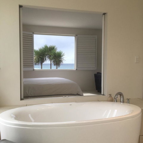 Saltwater - Absolute Oceanfront, Hot Tubs, Sauna, Fire Pits - Accommodation Tasmania 23