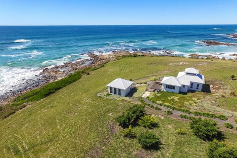 Saltwater - Absolute Oceanfront, Hot Tubs, Sauna, Fire Pits - Accommodation Tasmania 14