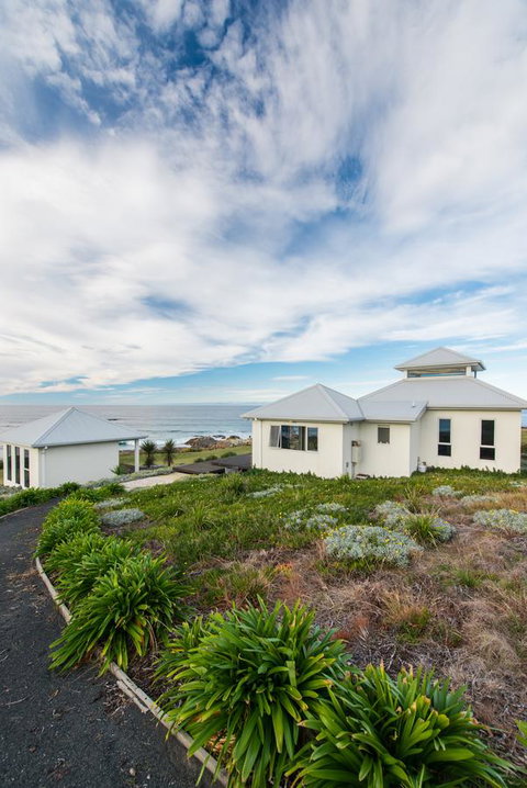 Saltwater - Absolute Oceanfront, Hot Tubs, Sauna, Fire Pits - Accommodation Tasmania 11