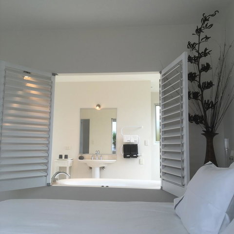 Saltwater - Absolute Oceanfront, Hot Tubs, Sauna, Fire Pits - Accommodation Tasmania 31