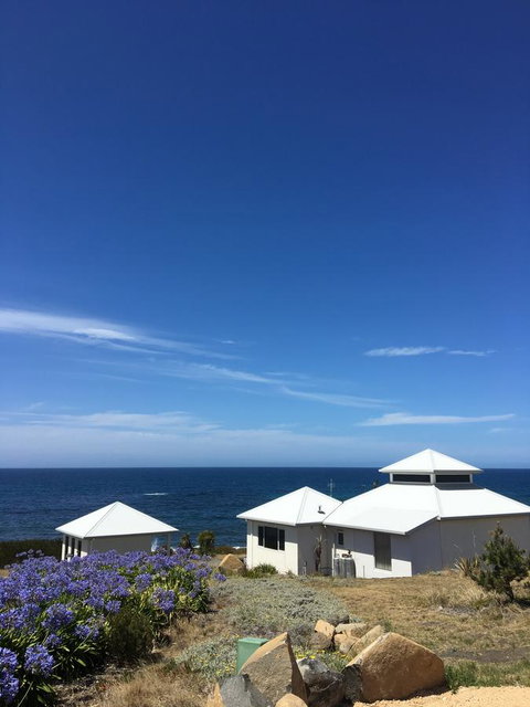 Saltwater - Absolute Oceanfront, Hot Tubs, Sauna, Fire Pits - Accommodation Tasmania 2
