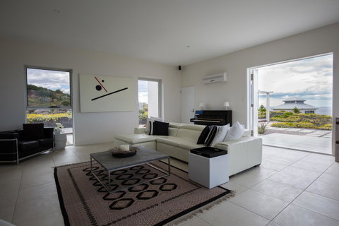 Saltwater - Absolute Oceanfront, Hot Tubs, Sauna, Fire Pits - Accommodation Tasmania 43