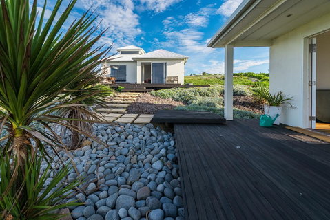 Saltwater - Absolute Oceanfront, Hot Tubs, Sauna, Fire Pits - Accommodation Tasmania 13
