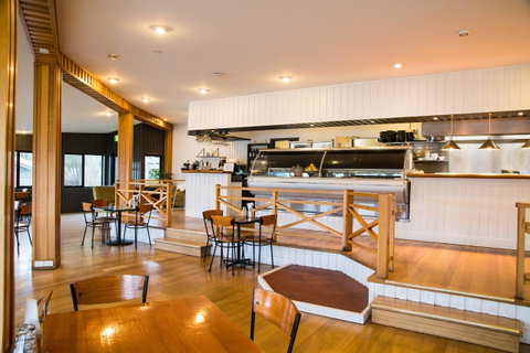 Freycinet Lodge - Accommodation Tasmania 4