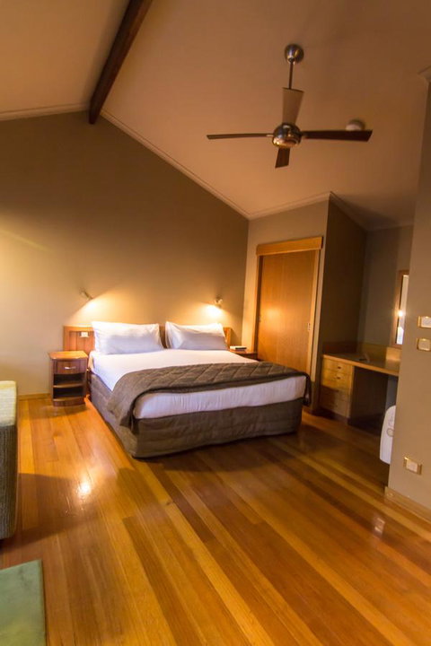Freycinet Lodge - Accommodation Tasmania 27