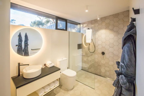 Freycinet Lodge - Accommodation Tasmania 20