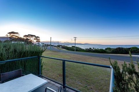 Beachfront Bicheno - Accommodation Tasmania 10