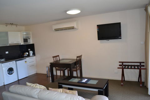 Lufra Hotel And Apartments - Accommodation Tasmania 21