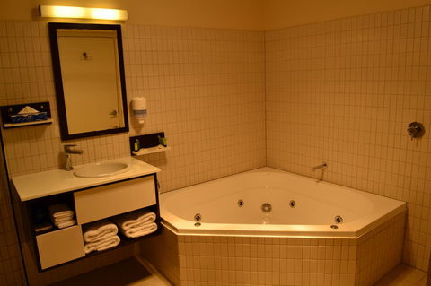 Lufra Hotel And Apartments - Accommodation Tasmania 13