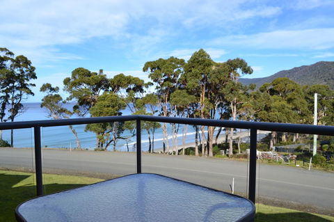 Lufra Hotel And Apartments - Accommodation Tasmania 1