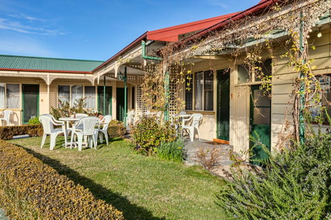 Wintersun Gardens Motel - Accommodation Tasmania 24