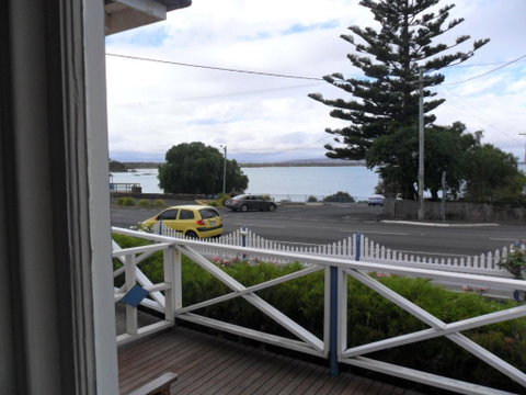 Freycinet Waters - Accommodation Tasmania 12