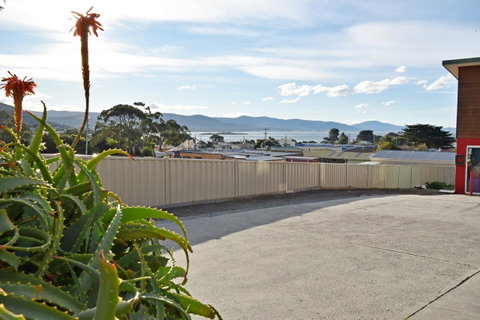 Bicheno Backpackers - Accommodation Tasmania 24