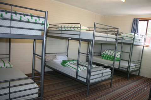 Seaview Holiday Park - Accommodation Tasmania 6