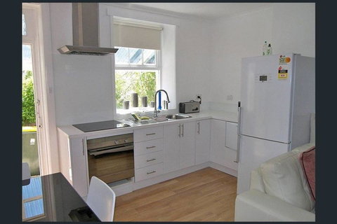Hobart Colonial Apartment - Accommodation Tasmania 0