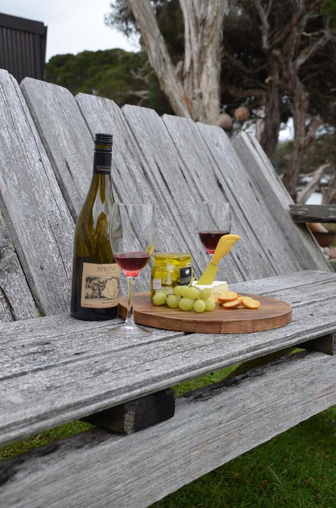 Lettes Hideaway - Accommodation Tasmania 0