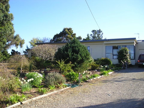 Green Views - Accommodation Tasmania 11