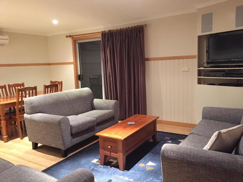 White Sands Estate Unit 24 - Accommodation Tasmania 5