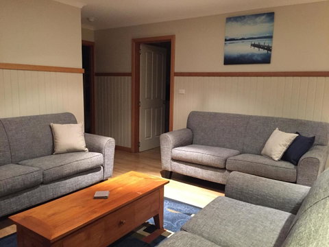 White Sands Estate Unit 24 - Accommodation Tasmania 6