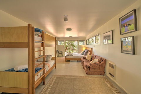 Freycinet Eco Luxe ~ Forest ~ Ocean ~ Mountain - Accommodation Tasmania 8