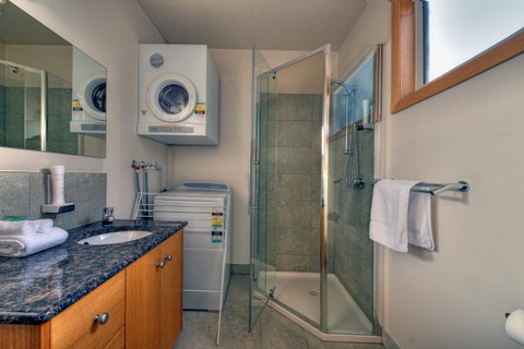 Freycinet Stone Studio 6 - Mica - Accommodation Tasmania 6