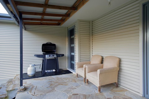 Muirs Beach Retreat - Accommodation Tasmania 15