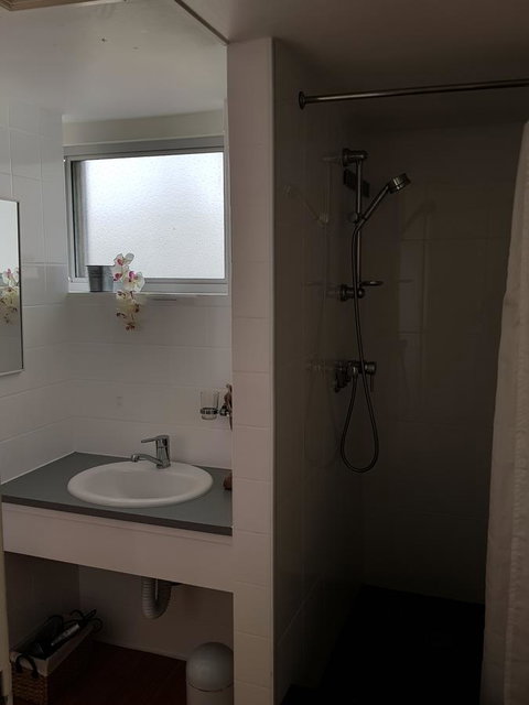 Beach Hut Scamander - Accommodation Tasmania 11