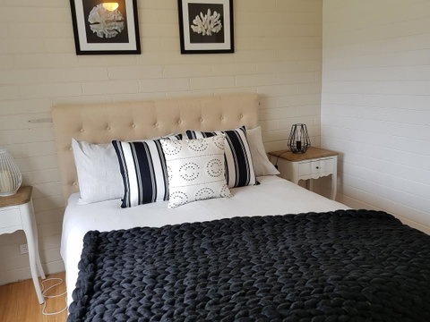 Beach Hut Scamander - Accommodation Tasmania 10