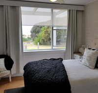 Beach Hut Scamander - Accommodation Tasmania