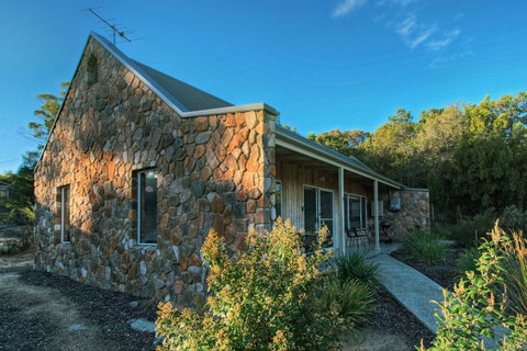 Freycinet Stone Studio 3 - Feldspar - Accommodation Tasmania 7