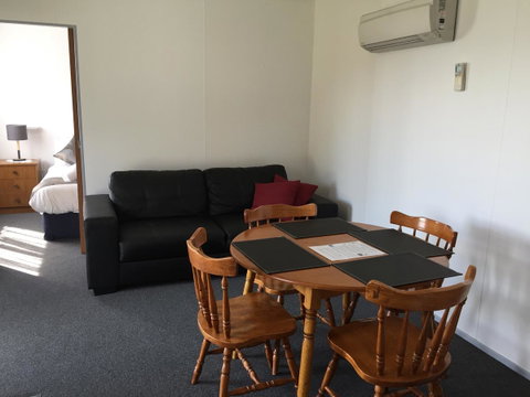 Regatta Point Tavern & Holiday Villas - Accommodation Tasmania 18