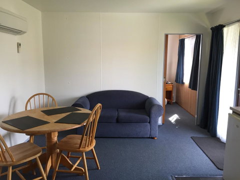Regatta Point Tavern & Holiday Villas - Accommodation Tasmania 21