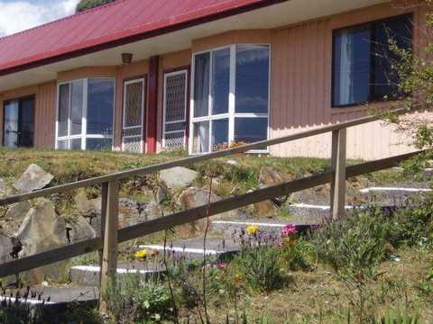 Regatta Point Tavern & Holiday Villas - Accommodation Tasmania 36