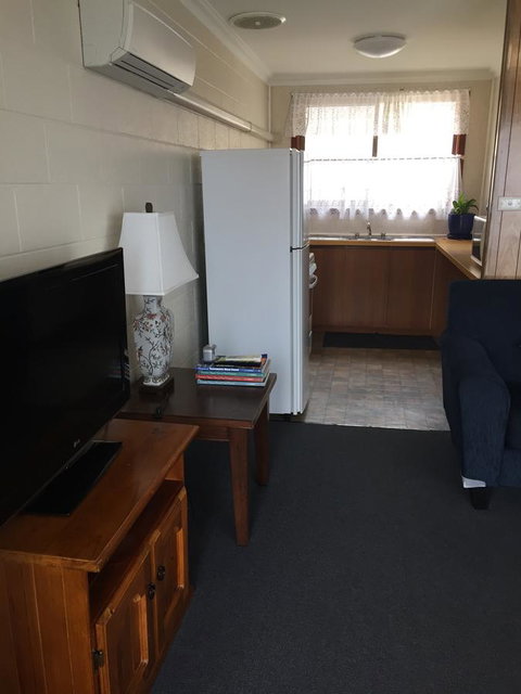 Regatta Point Tavern & Holiday Villas - Accommodation Tasmania 6