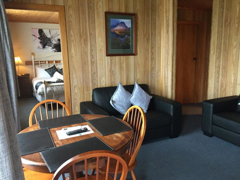 Regatta Point Tavern & Holiday Villas - Accommodation Tasmania 13