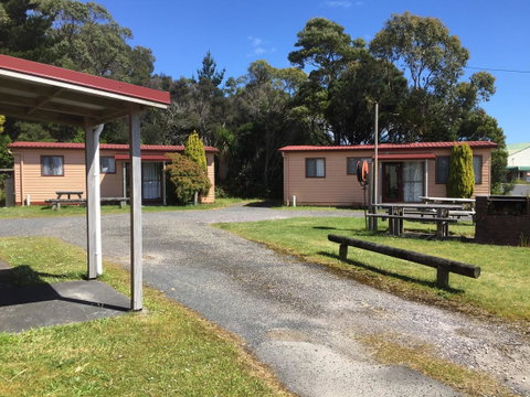 Regatta Point Tavern & Holiday Villas - Accommodation Tasmania 24