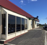Regatta Point Tavern  Holiday Villas - Accommodation Tasmania