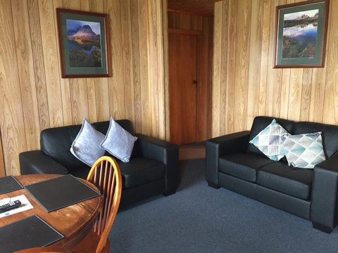 Regatta Point Tavern & Holiday Villas - Accommodation Tasmania 11