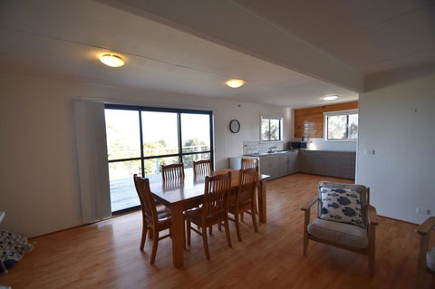 Waders - Accommodation Tasmania 13
