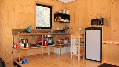 BAY OF FIRES ECO HUT Off Grid Experience At Binalong Bay - Accommodation Tasmania 9