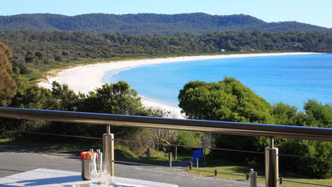 BAY OF FIRES ECO HUT Off Grid Experience At Binalong Bay - Accommodation Tasmania 13