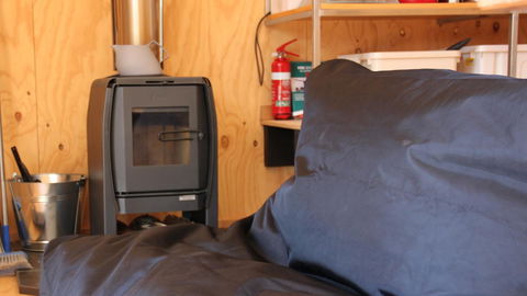 BAY OF FIRES ECO HUT Off Grid Experience At Binalong Bay - Accommodation Tasmania 7