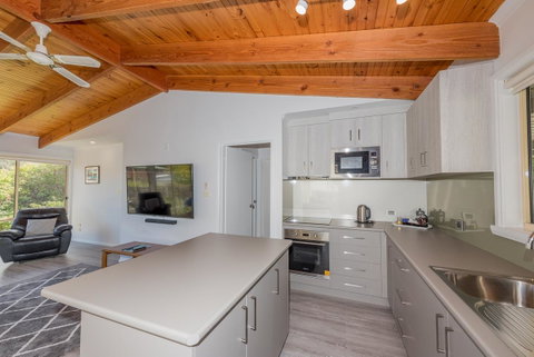 Mayson - Accommodation Tasmania 1