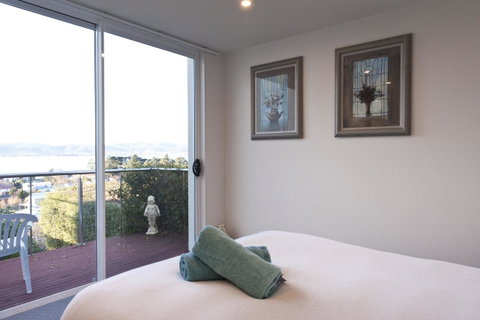 567 Sandy Bay - Accommodation Tasmania 14